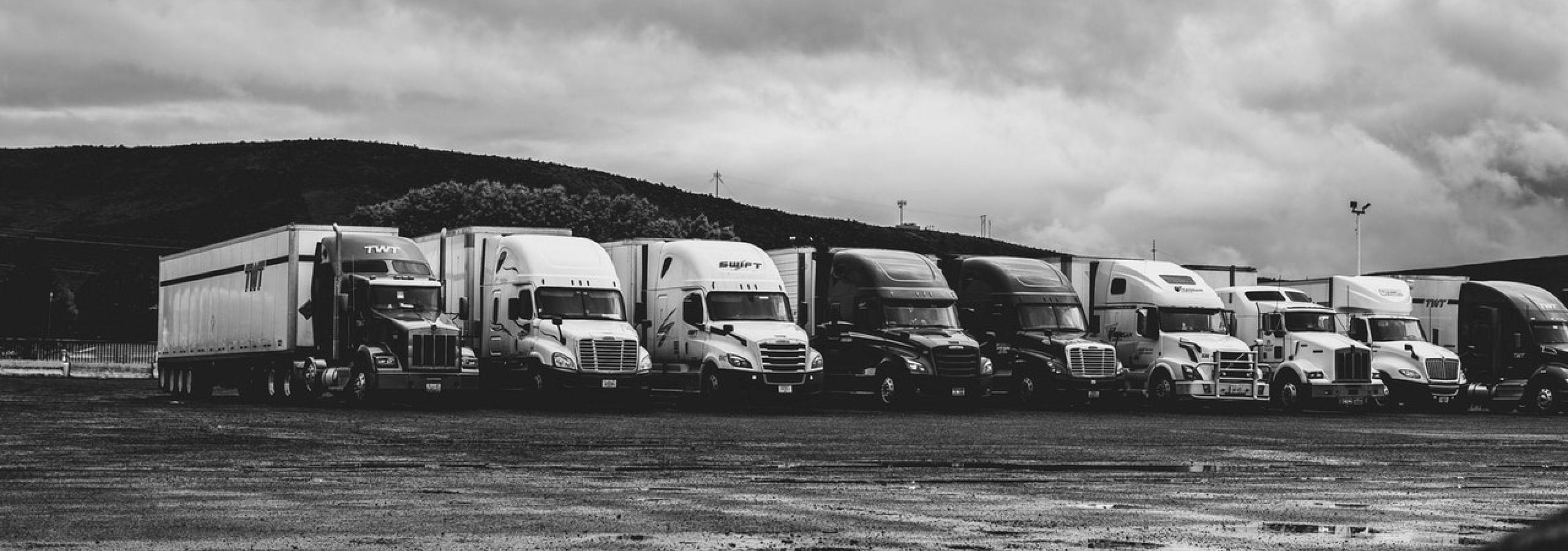 transport semi trucks
